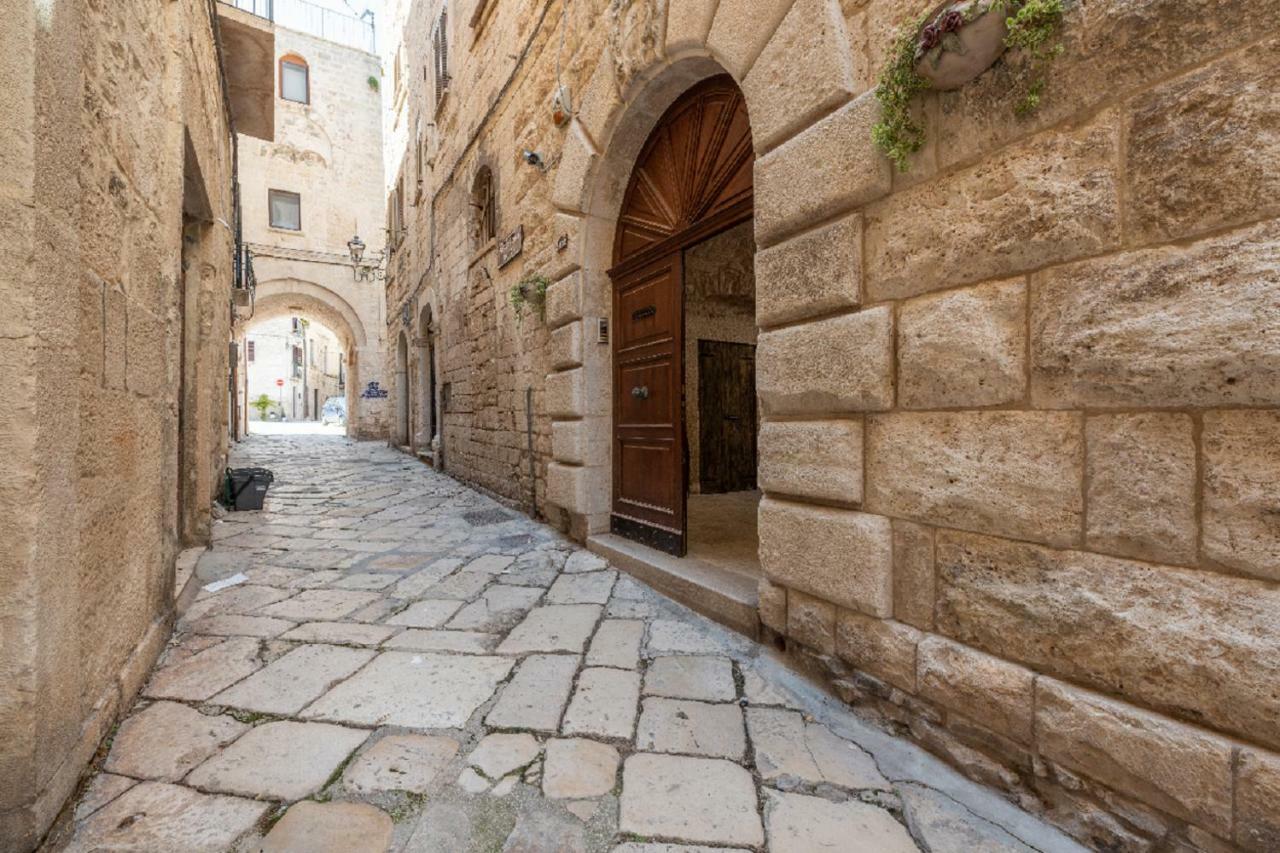 焦维纳佐Palazzo Morola XIV Century公寓 外观 照片