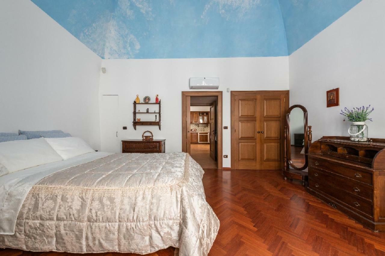 焦维纳佐Palazzo Morola XIV Century公寓 外观 照片
