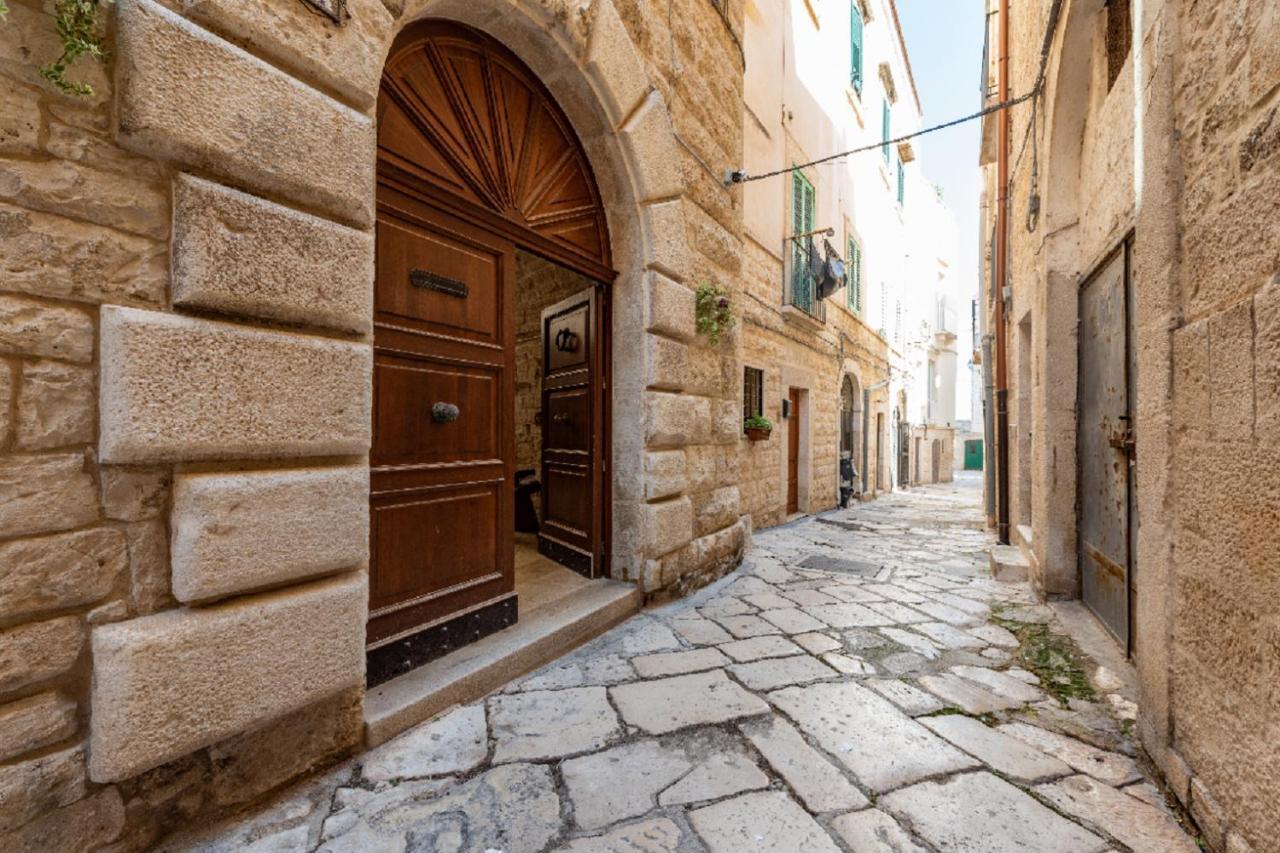 焦维纳佐Palazzo Morola XIV Century公寓 外观 照片